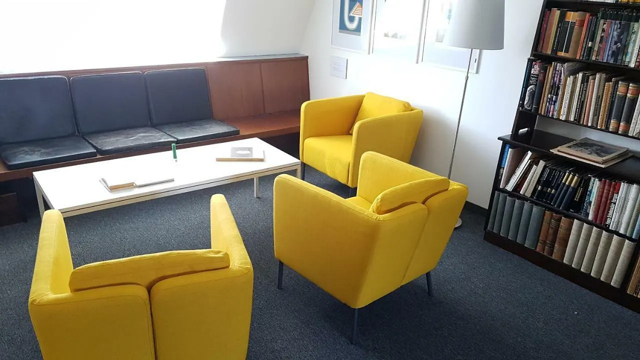 Gem Of Midcentury Design Apartamento Viena
